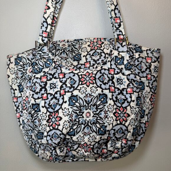 Vera Bradley Lisbon Medallion Floral Print Glenna Tote Bag Purse - Picture 9 of 9